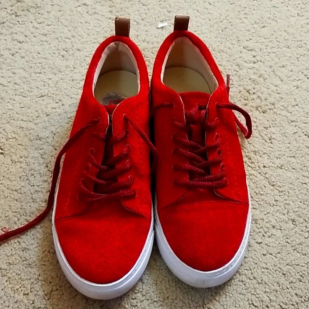 Clark's suede sneakers size 7.5